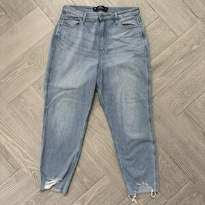 Hollister Curvy Ultra High Rise Mom Jeans Size 31x27 Light Wash Frayed
